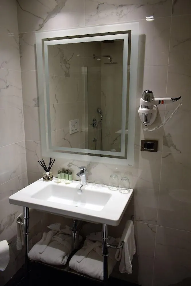 Raeli Hotel Archimede Rome